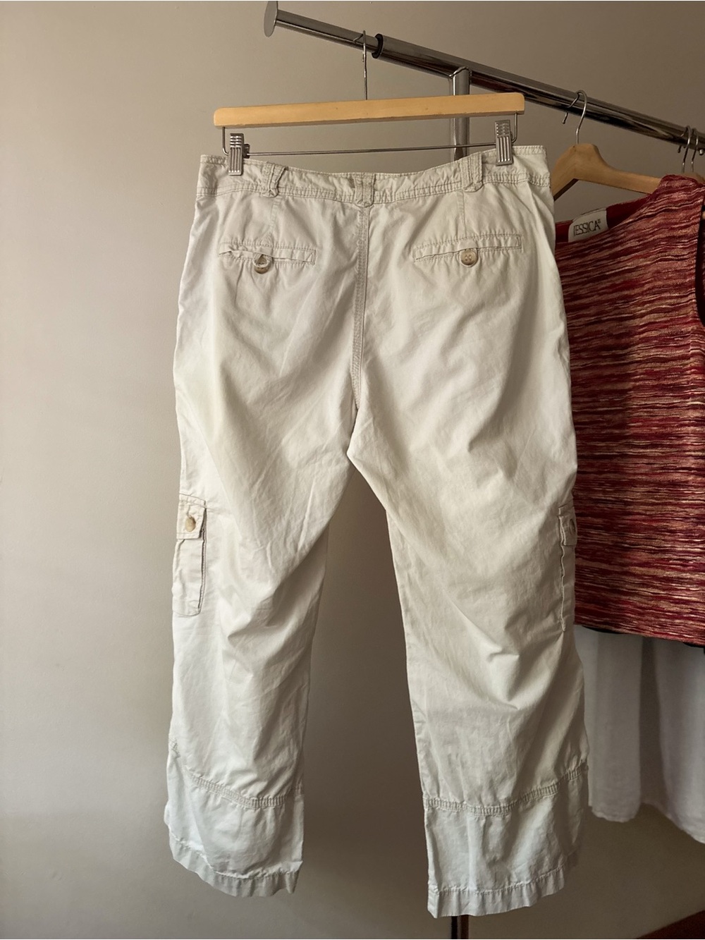 Y2K Cotton Cargo Capris | Size 32” - Picture 2 of 4